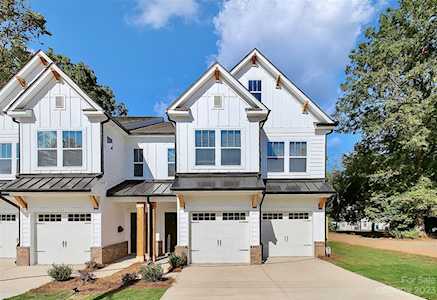 3324 Avalon Ave Charlotte, NC 28208