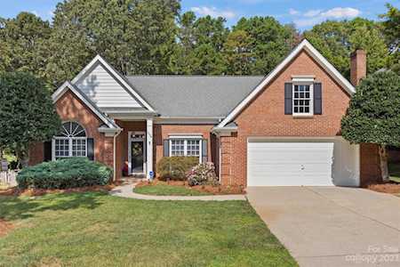 5004 Hickory Lake Ln Matthews, NC 28105