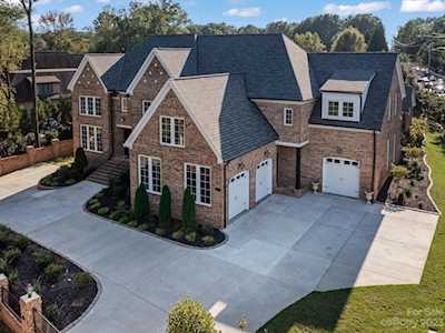 5527 Carmel Park Dr Charlotte, NC 28226