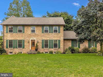 5210 Hayloft Ct Frederick, MD 21703