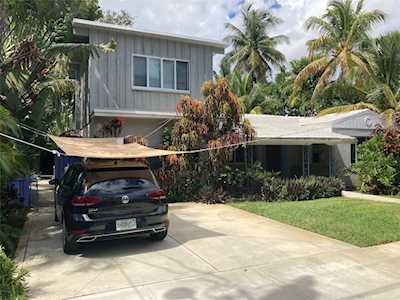 729 NE 17th Ter Fort Lauderdale, FL 33304