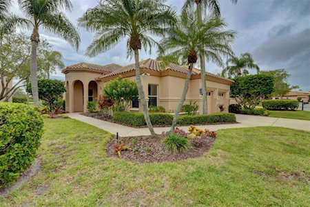 7060 Del Lago Dr Sarasota, FL 34238