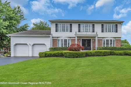 3 Pollack Dr Marlboro, NJ 07746