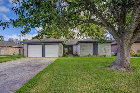 306 Windward Dr League City, TX 77573