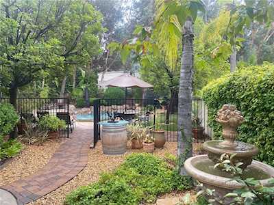 1024 S Beckett Ct Anaheim Hills, CA 92808