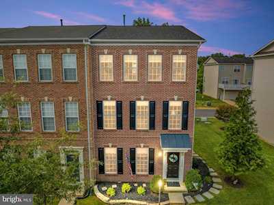 15864 Mackenzie Manor Dr Haymarket, VA 20169