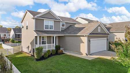 2019 Lynwood Ridge Dr Lake St Louis, MO 63367