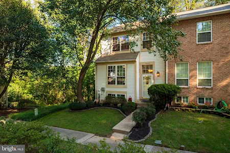 8864 Stonebrook Ln Columbia, MD 21046