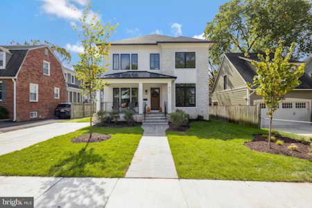 830 21st St S Arlington, VA 22202