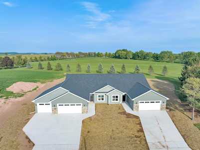 433 Brookview Dr Luxemburg, Village of Luxemburg, WI 54217