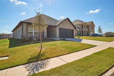 3105 Bent Trail Court Burleson, TX 76028
