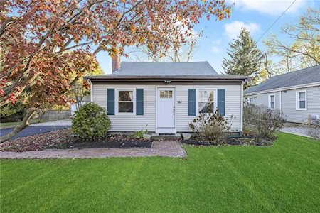 41 Bayview Ave North Kingstown, RI 02852