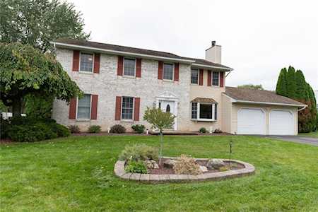 2640 Bonnie Ln Easton, PA 18045