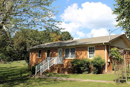 114 Tanglewood Trl Estill Springs, TN 37330