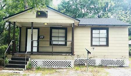 2057 Brackland ST Jacksonville, FL 32206