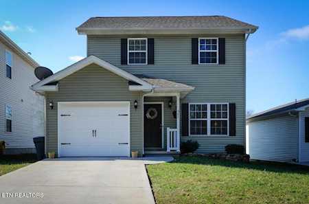947 Norwood Village Ln Maryville, TN 37801