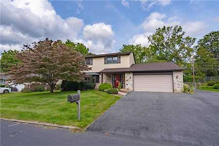 2129 Wisteria Rd Macungie, PA 18062