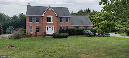 2111 Warren Way Dr Westminster, MD 21157