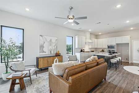 2280 Rook Drive Dallas, TX 75211