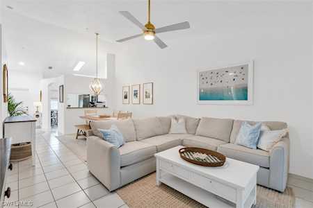 6625 Huntington Lakes Circle #204 Naples, FL 34119