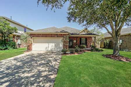 6168 Cornell Ln League City, TX 77573