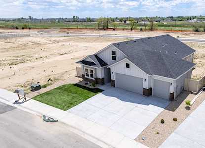 1013 E Pursuit Drive Kuna, ID 83634