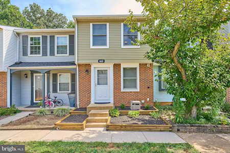 8415 Lazy Creek Ct Springfield, VA 22153