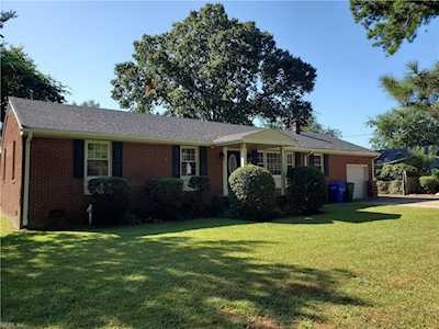 5037 Bay Circle Suffolk, VA 23435