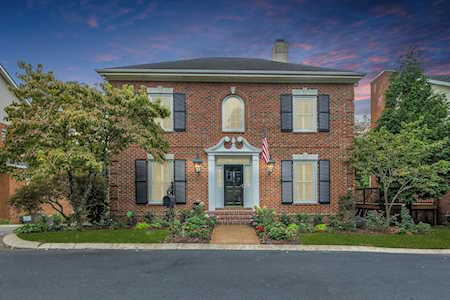 65 Ravenwood Hills Cir Nashville, TN 37215