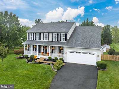 20751 Fenwick Dr Ashburn, VA 20147
