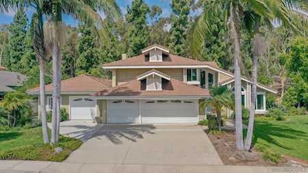 1122 Countrywood Ln Vista, CA 92081
