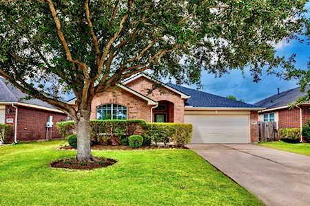 8703 Henrico Ln Rosenberg, TX 77469