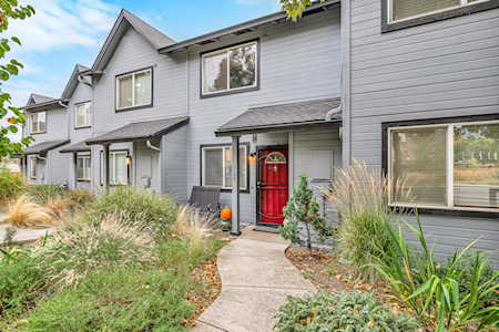 127 E Hersey St Ashland, OR 97520