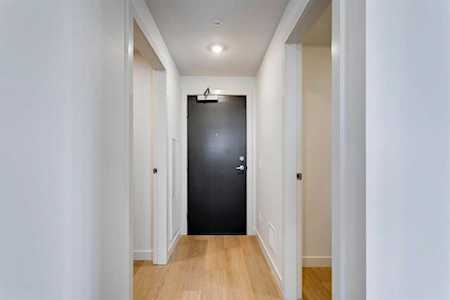1107 Gladstone Rd NW #404 Calgary, AB T2M 3T1