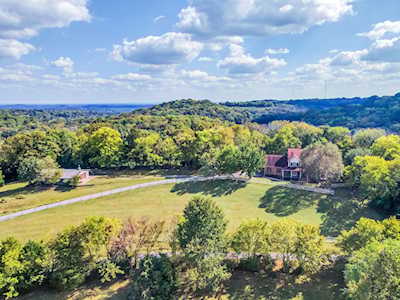 1327 Old Highway 99 Columbia, TN 38401