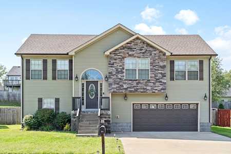 1371 Freedom Dr Clarksville, TN 37042