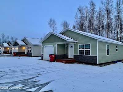 5552 W Serene Circle Wasilla, AK 99654