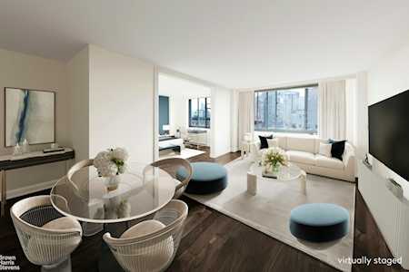 2025 Broadway #18J New York, NY 10023