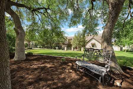 607 Hurst Creek RD Lakeway, TX 78734