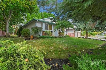 3276 E Boulder Heights Dr Boise, ID 83712