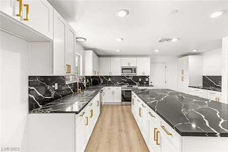 1133 Francis Ave Las Vegas, NV 89104