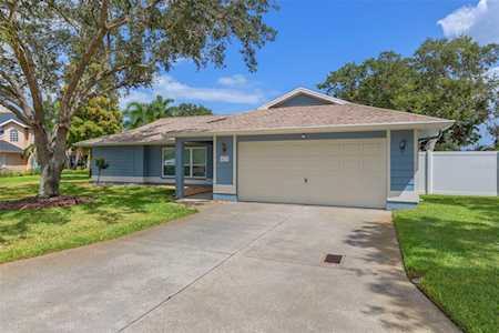 8633 18th WAY N St. Petersburg, FL 33702