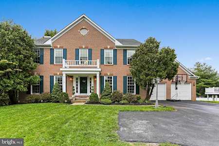 9510 Meadows Farm Dr Owings Mills, MD 21117
