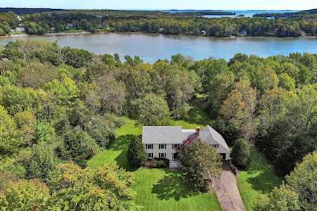 28 Townbar Rd South Thomaston, ME 04858