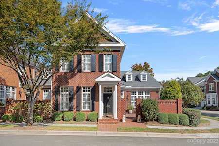 6332 Wakehurst Rd Charlotte, NC 28226