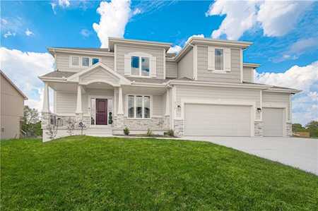 9732 N Laurel Ave Kansas City, MO 64157