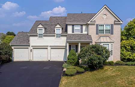 2214 Seton Drive Lewis Center, OH 43035