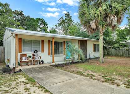 708 James Lee Rd Fort Walton Beach, FL 32547