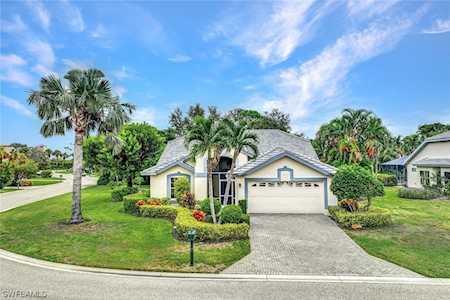 25150 Bay Cedar Dr Bonita Springs, FL 34134