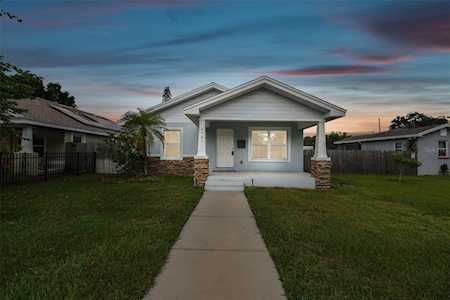2585 37th Ave N St. Petersburg, FL 33713